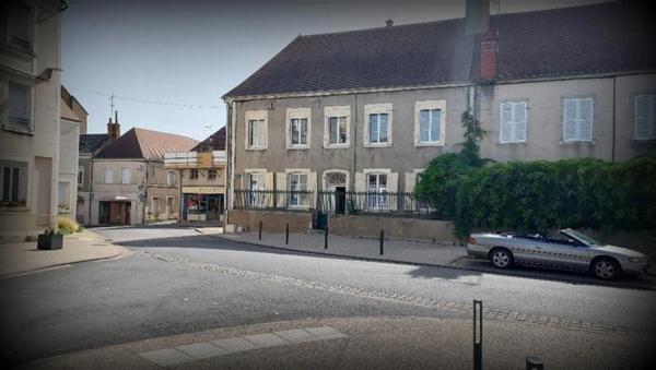 Maison à vendre 6 pièces CHATEAUMEILLANT (18)