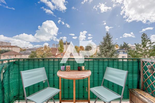 Appartement Rueil Malmaison 4 pièce(s) 90 m2 €495 000 ** - Référence 15618