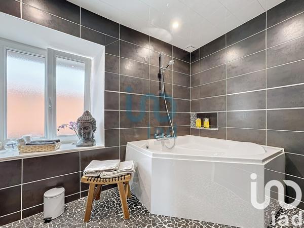 Maison à vendre 6 pièces 220 m² Villers-Marmery