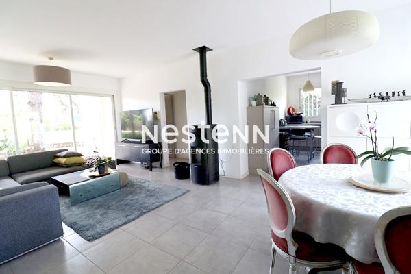 Maison Bouc bel air, 6 pièce(s), 160m²  environ, terrain de tennis, stationnements, lumineux, 2000 m² de terrain.