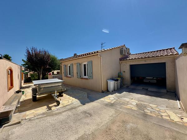MAISON FAMILIALE DE 114 M² AVEC PISCINE, 4 CHAMBRES, CENTRE-VILLE LA CRAU