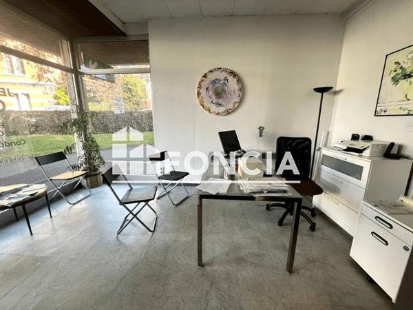 À vendre Local commercial 45.56 m² - La Madeleine 59110
