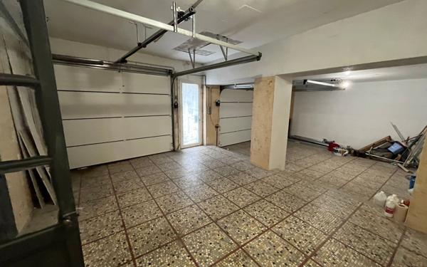 Maison à vendre    6 pièces • 320 m2 Séreilhac