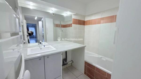 Location Appartement 3 pièces 65 m2 à Millau