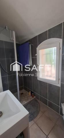 maison familiale avec 3 chambres année 1996 très bon état