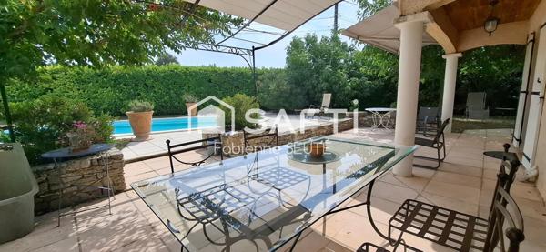 maison familiale avec 3 chambres année 1996 très bon état