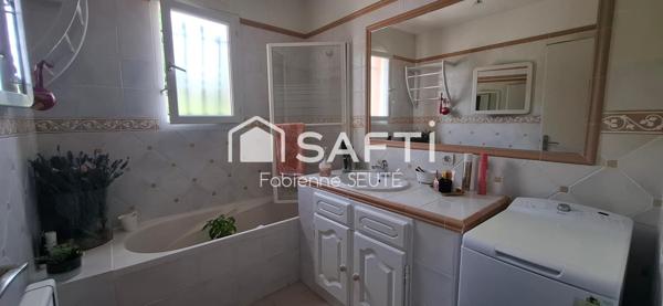 maison familiale avec 3 chambres année 1996 très bon état