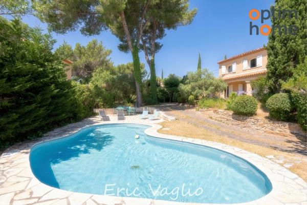 Bouc Bel Air (Aix à 10 mn) - Vente Belle Villa T5 de 169 M2 + dépendances 100 m2, sur un terrain clos et arboré de 1257 M2 avec piscine, proche IBS, commerces et transports