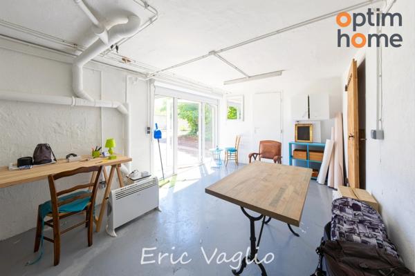 Bouc Bel Air (Aix à 10 mn) - Vente Belle Villa T5 de 169 M2 + dépendances 100 m2, sur un terrain clos et arboré de 1257 M2 avec piscine, proche IBS, commerces et transports