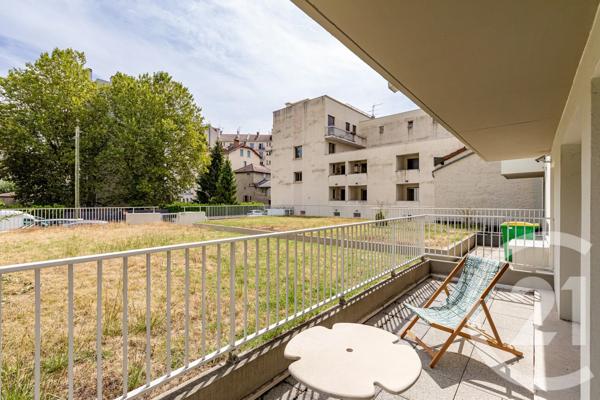 Appartement F2 à vendre  2 pièces - 32,10 m 2   GRENOBLE  - 38