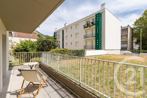 Appartement F2 à vendre  2 pièces - 32,10 m 2   GRENOBLE  - 38