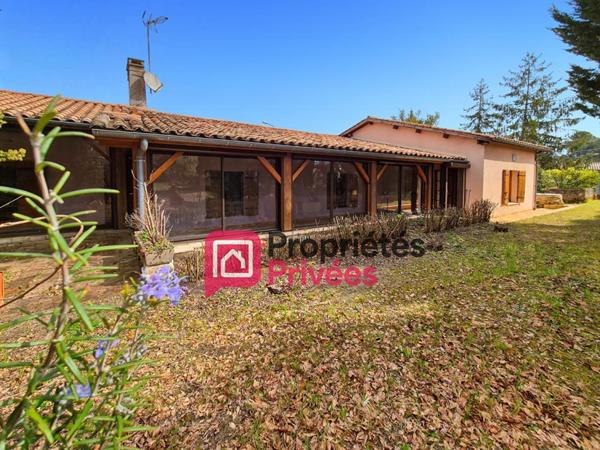 Bien rare à Casteljaloux : 2 maisons en pierre sur 3 000 m² de terrain