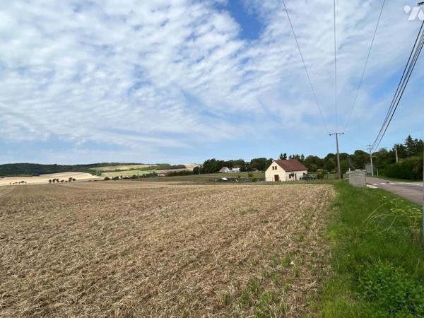 TERRAIN A BATIR A VENDRE A AUXON (10130), AUBE. Terrain constructible d'une surface totale de 3...