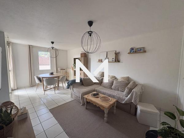 CROLLES - T2 - DERNIER ETAGE - BALCON - GARAGE | Premium Immobilier