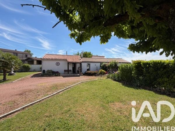 Maison à vendre 4 pièces 105 m² Saint-Jean-de-Thouars