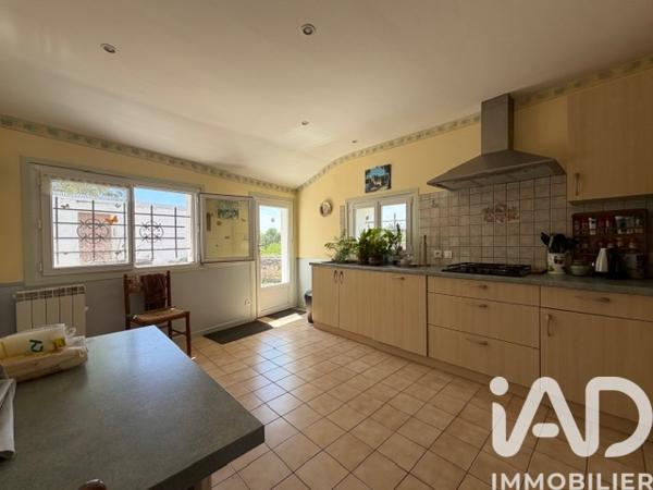 Maison à vendre 4 pièces 105 m² Saint-Jean-de-Thouars