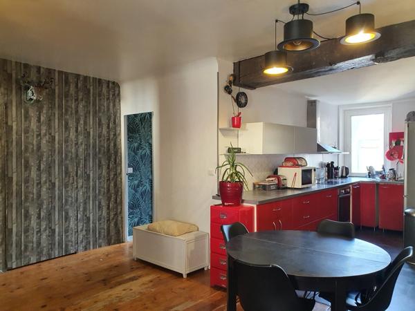 ST- ASPAIS. Appartement 3 Pièces avec Balcon Hyper centre de Melun