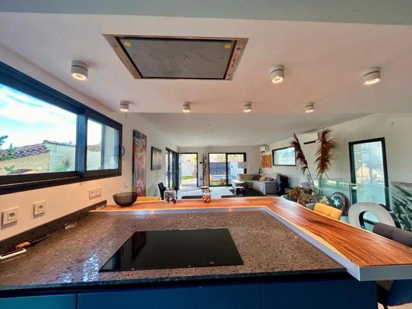 Villa  5 pièce(s) 175 m2 CARRY LE ROUET