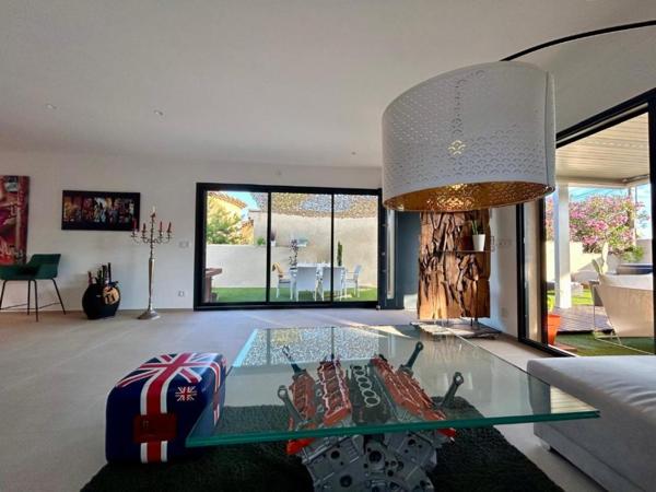 Villa  5 pièce(s) 175 m2 CARRY LE ROUET