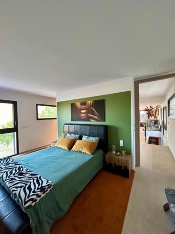 Villa  5 pièce(s) 175 m2 CARRY LE ROUET