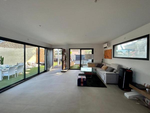 Villa  5 pièce(s) 175 m2 CARRY LE ROUET