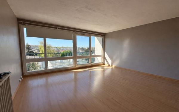 Appartement à louer    3 pièces • 60,31 m2 Bois-d'Arcy