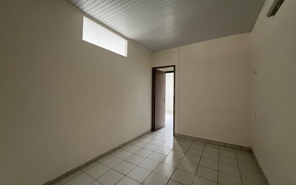 Appartement à louer    3 pièces • 53,54 m2 Fort-de-France