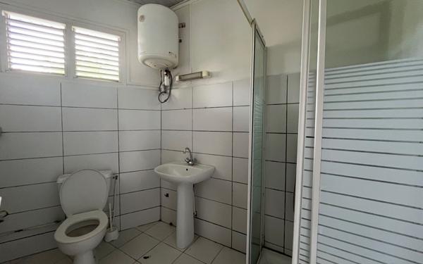 Appartement à louer    3 pièces • 53,54 m2 Fort-de-France