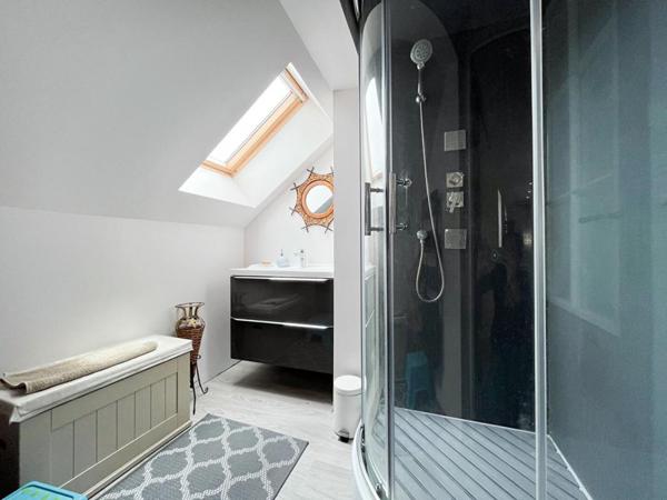 Maison Pellevoisin 191.2 m2