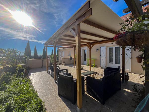 Maison Pellevoisin 191.2 m2