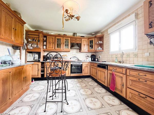 Maison Pellevoisin 191.2 m2