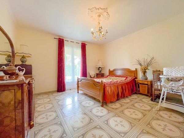 Maison Pellevoisin 191.2 m2