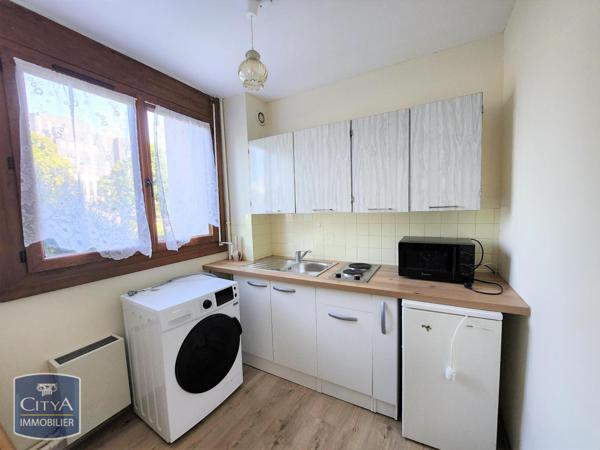 Appartement à louer 1 pièce 25.72m²