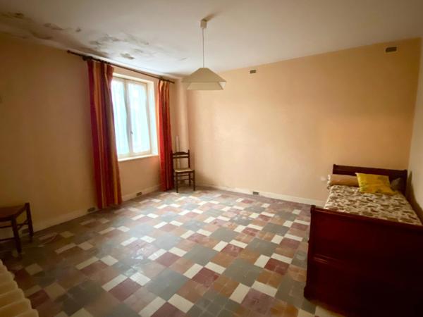 Maison de village avec jardin attenant