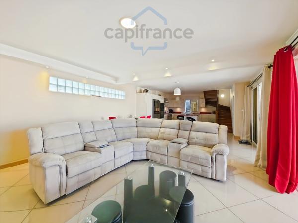 EXCLUSIVITÉ – Villa contemporaine avec piscine – Bas de la Bretagne, Saint-Denis