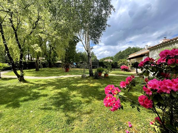 Maison Basse Goulaine 9 pièce(s) 209 m2