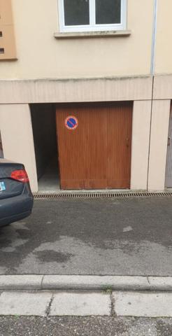 Parking / box Salon De Provence