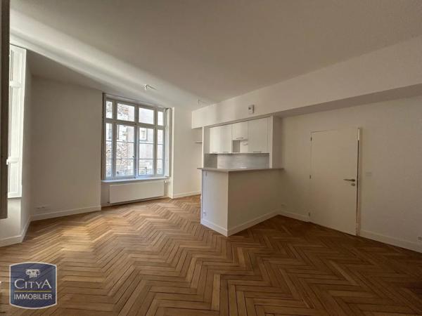 Appartement à louer 3 pièces 69.04m² Nantes (44000)
