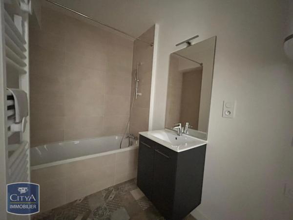 Appartement à louer 3 pièces 69.04m² Nantes (44000)