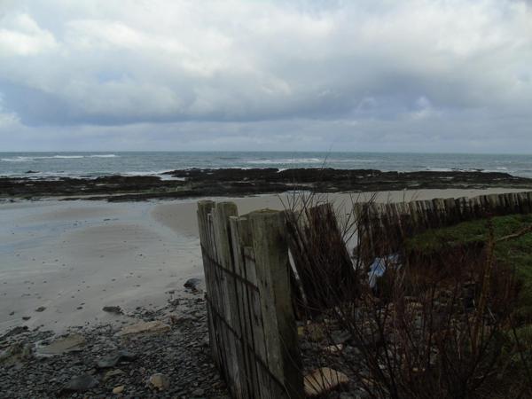 Urville-Nacqueville - pavillon individuel à 300 m de la plage. 5 chambres et 4 salles d'eau grande véranda avec vue sur la campagne