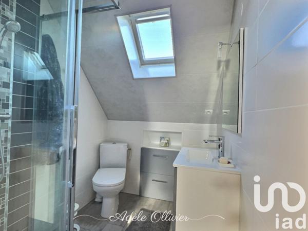 Maison traditionnelle 6 pièces de 145 m² à Pontault-Combault (77340)