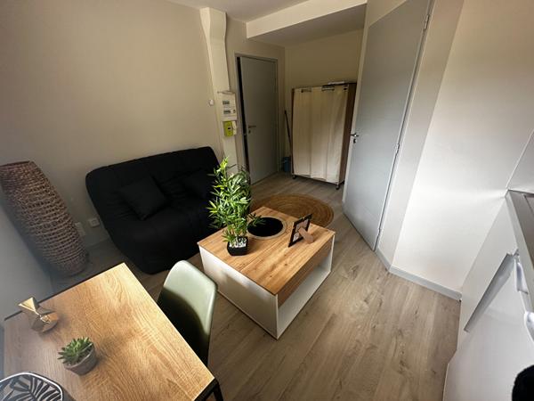 Le Séquestre, studio meublé 1 pièce,15m²