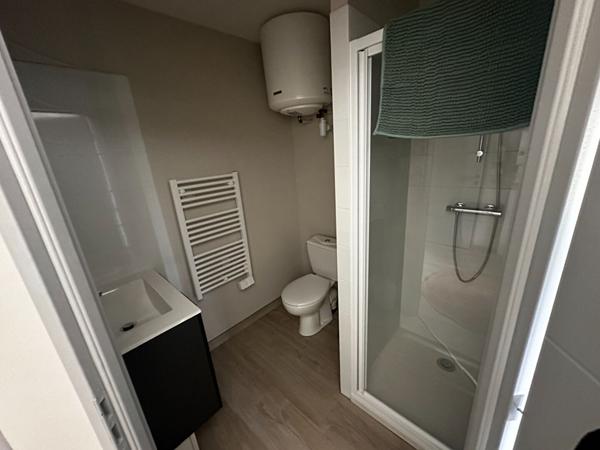 Le Séquestre, studio meublé 1 pièce,15m²