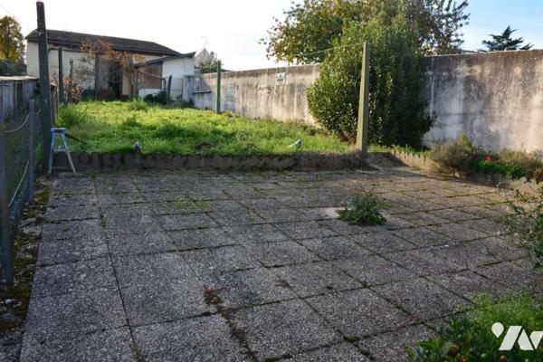 Vente sur la commune de CHATEAU-GONTIER sur MAYENNE une maison d'habitation avec jardin et garage