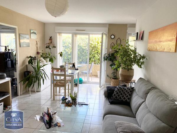 Appartement à louer 2 pièces 61.76m²
