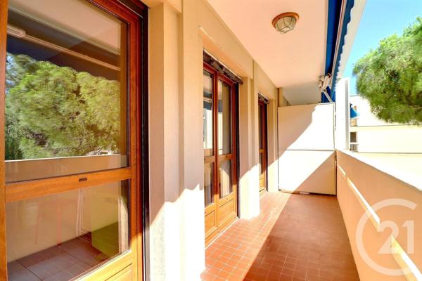 Appartement T2 à vendre  2 pièces - 48,65 m2 FREJUS - 83