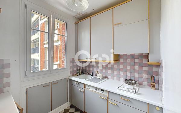 Appartement à vendre    3 pièces • 48,51 m2 Paris 15