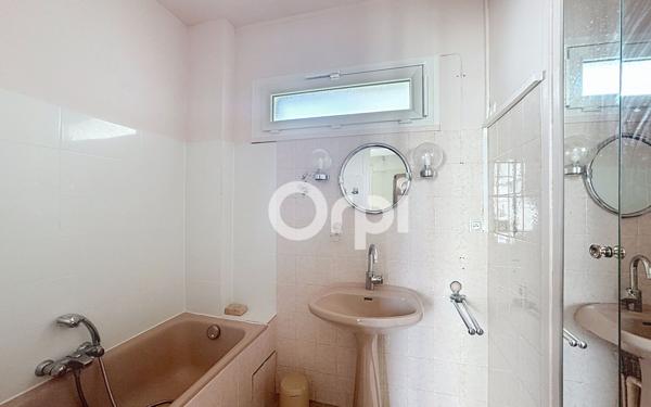 Appartement à vendre    3 pièces • 48,51 m2 Paris 15