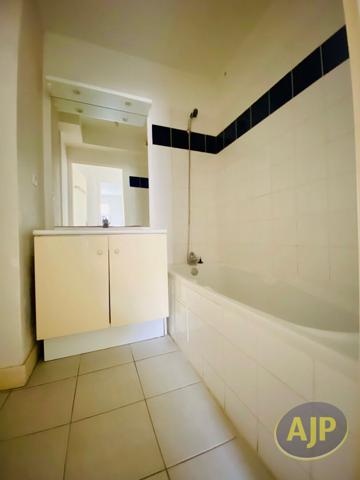 Vente appartement Lesparre Medoc : 80 000 € - AJP Lesparre Immobilier