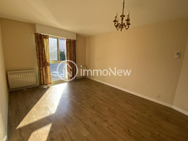 APPARTEMENT 3 PIECES VUE DEGAGEE ET GARAGE
